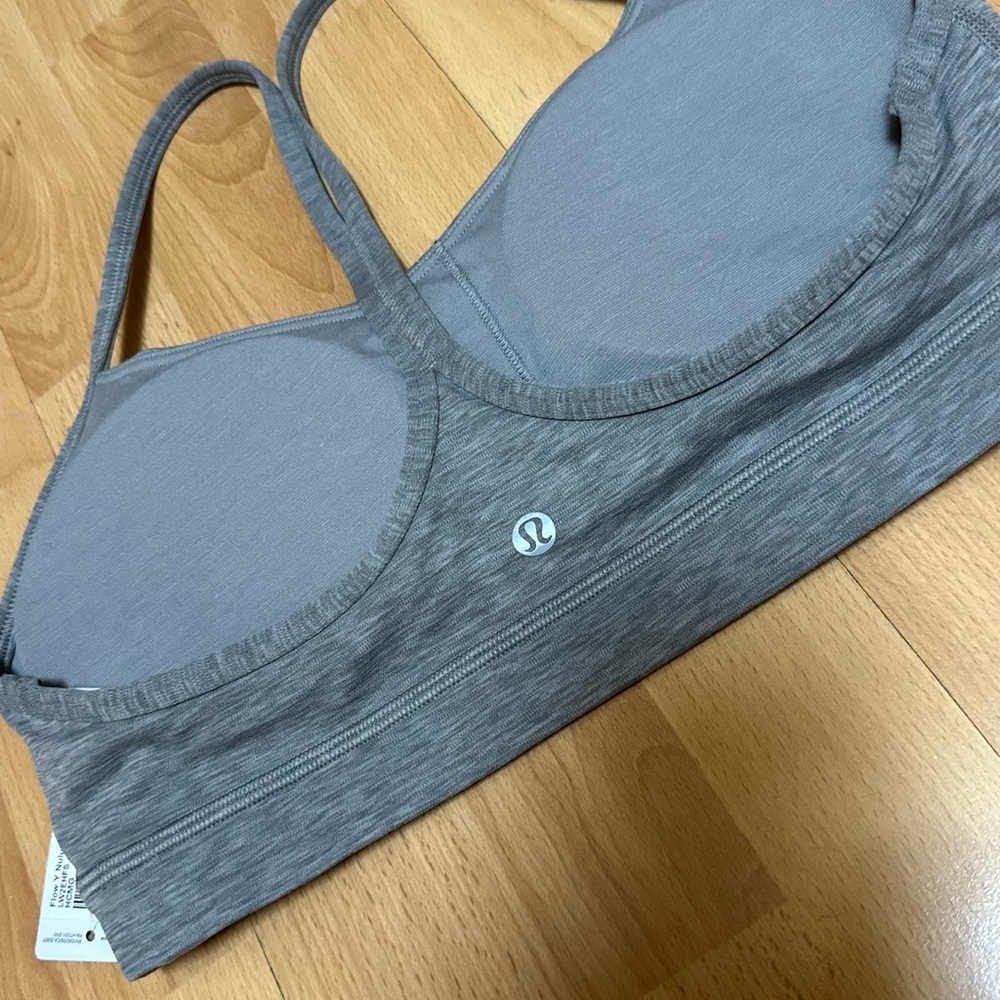 New Lululemon Flow Y Bra - Picture 5 of 7